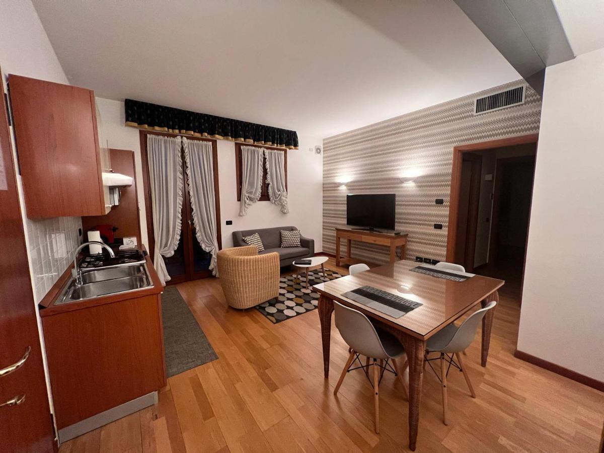 Palazzo Brando - Living Apartments Treviso Dış mekan fotoğraf