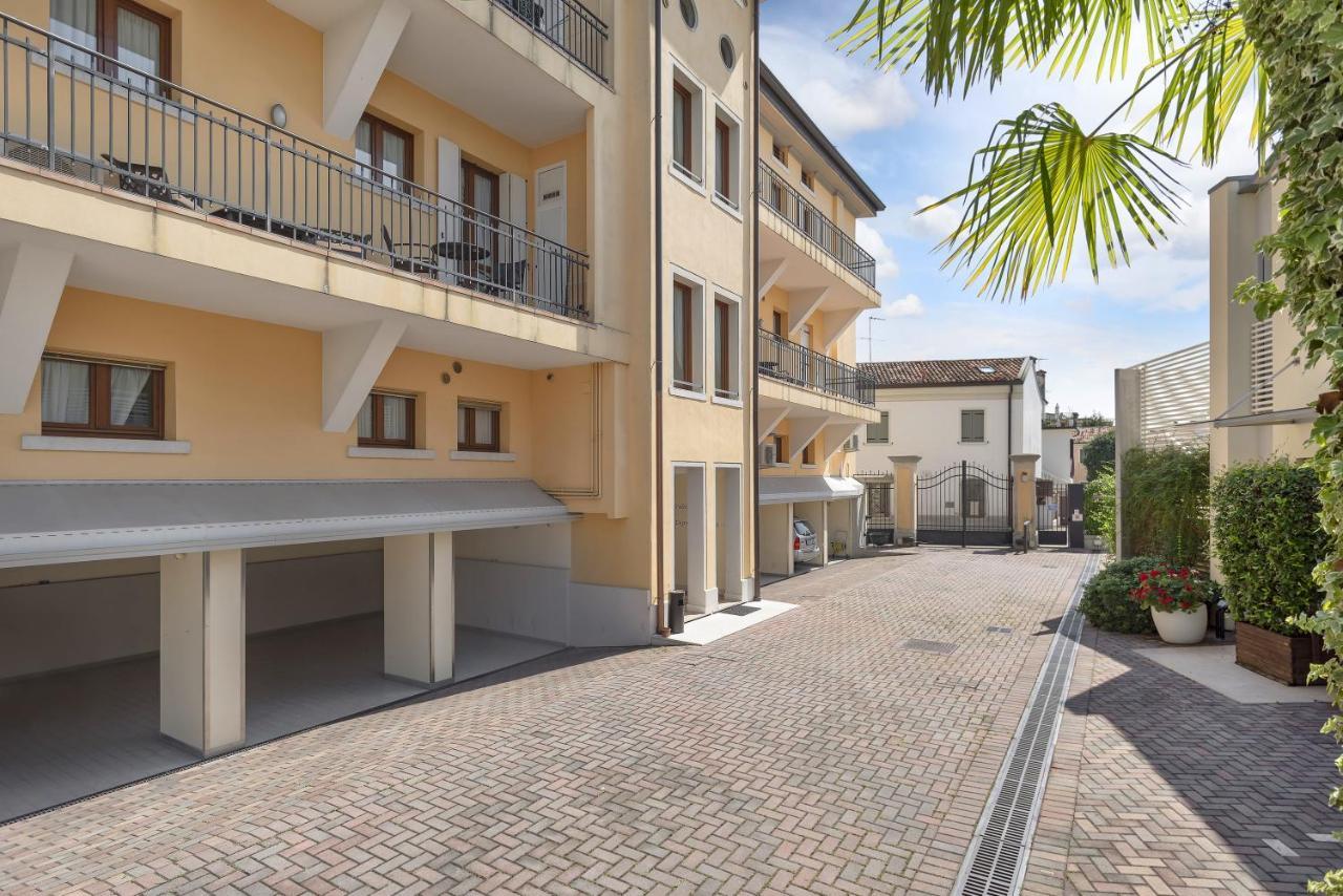 Palazzo Brando - Living Apartments Treviso Dış mekan fotoğraf