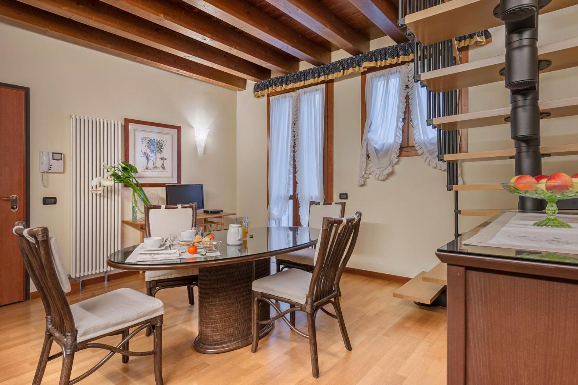 Palazzo Brando - Living Apartments Treviso Dış mekan fotoğraf