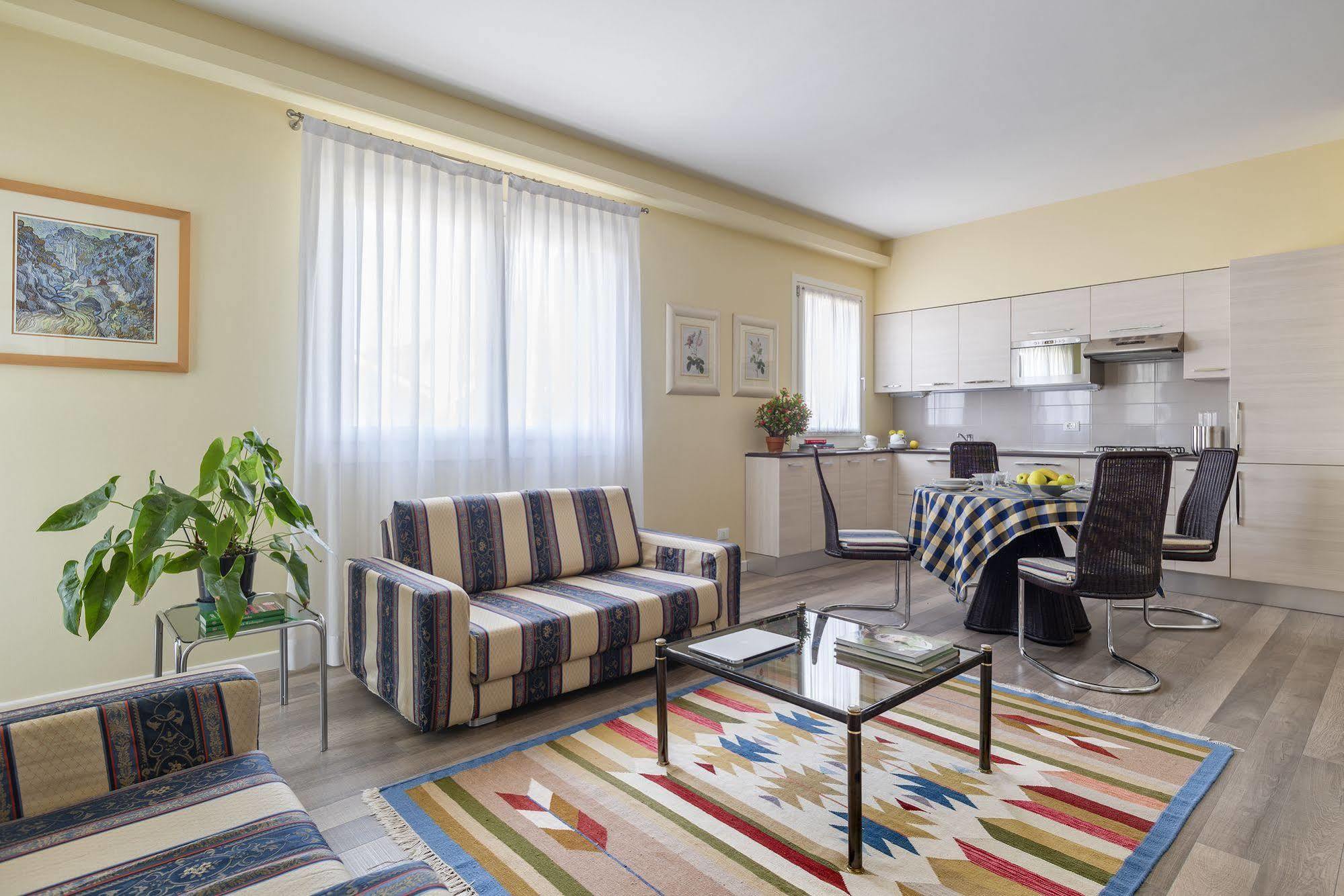 Palazzo Brando - Living Apartments Treviso Dış mekan fotoğraf